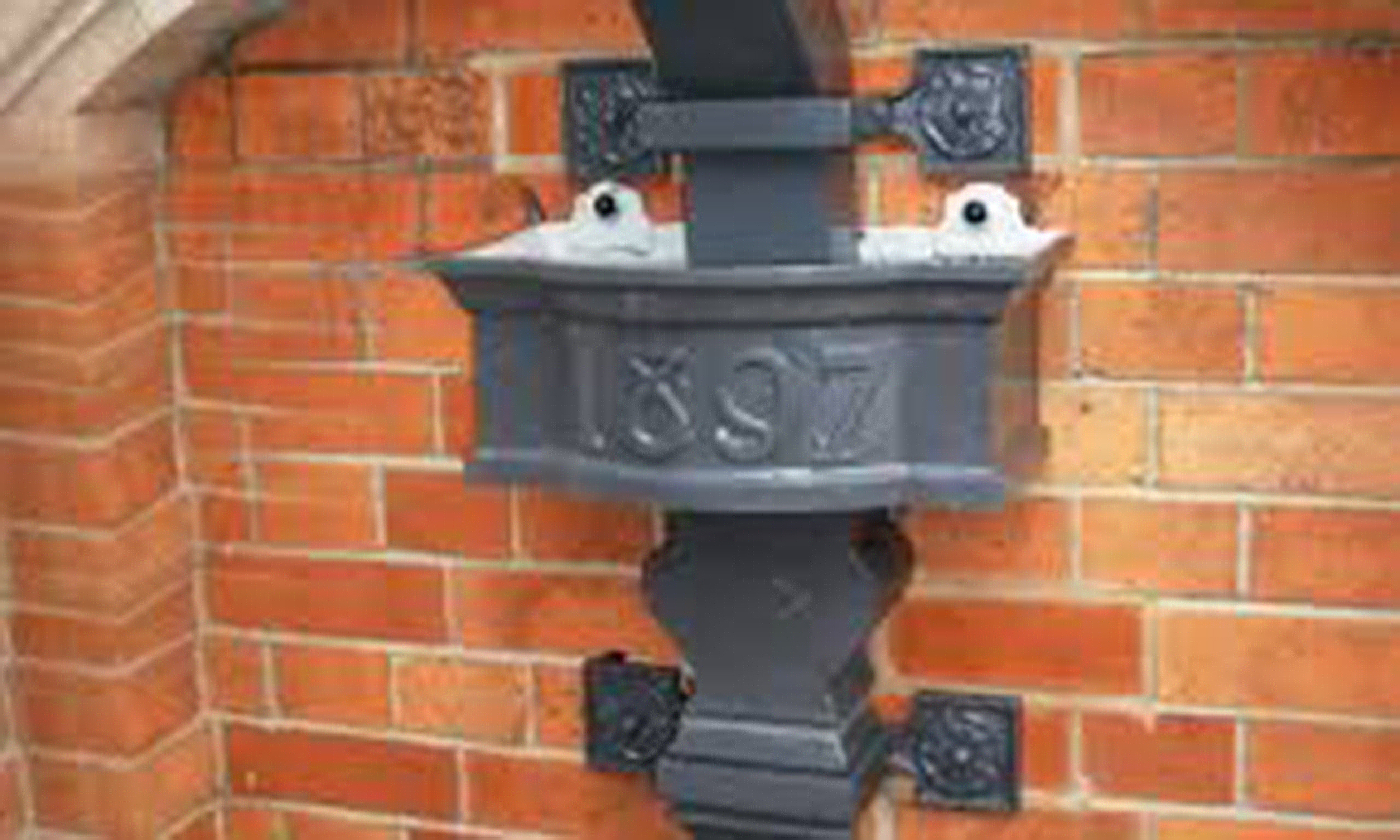 Cast Iron Gutters Psg Roofline Products Roofline Company In Peterborough And Surrounding Areas